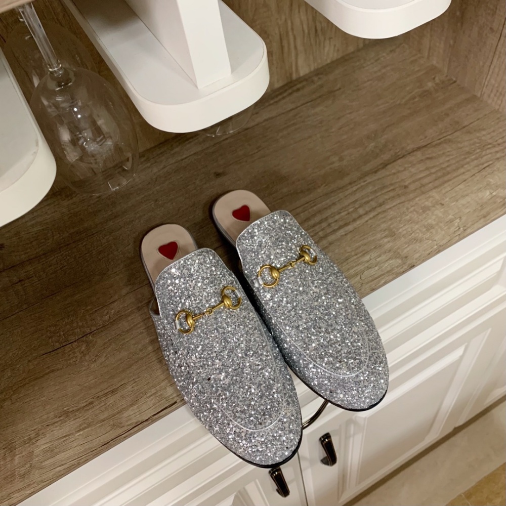 Gucci slippers