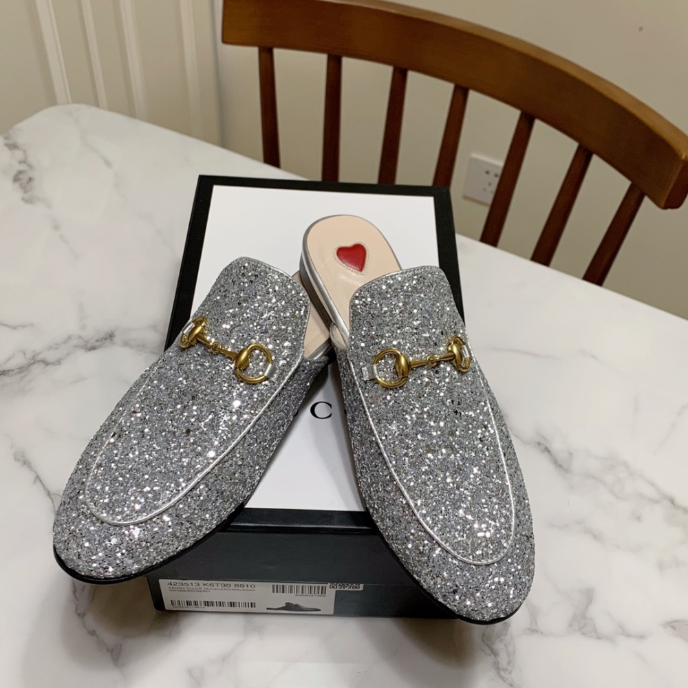 Gucci slippers