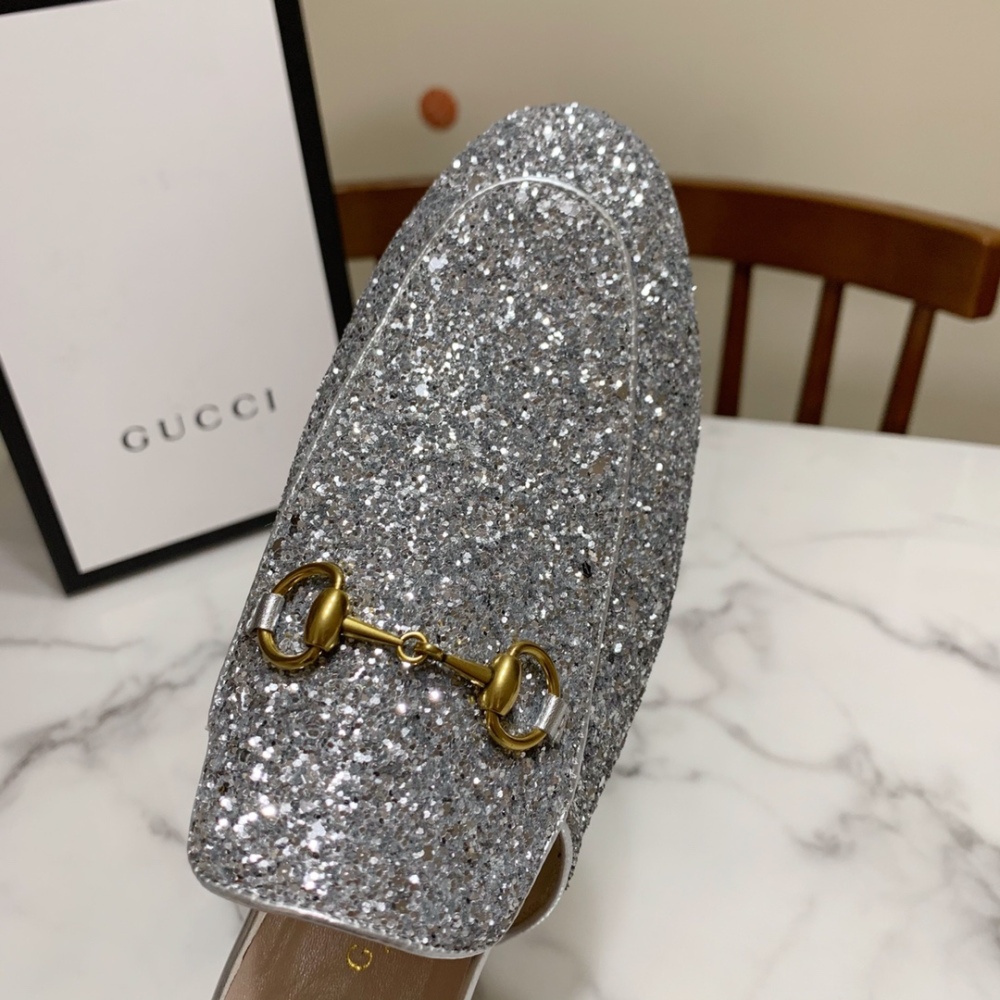 Gucci slippers