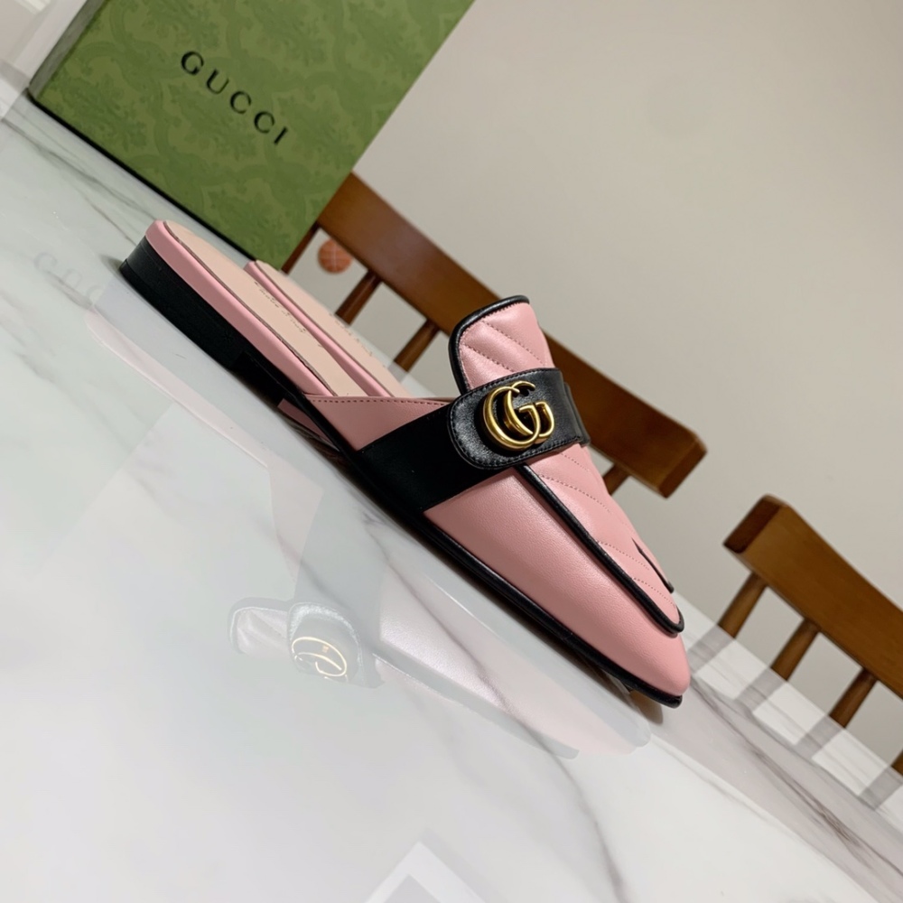 Gucci slippers