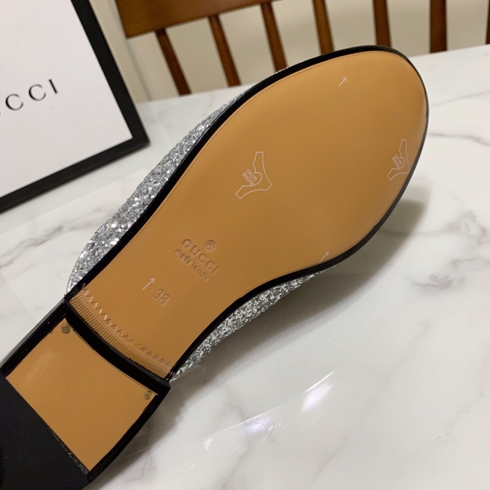 Gucci slippers