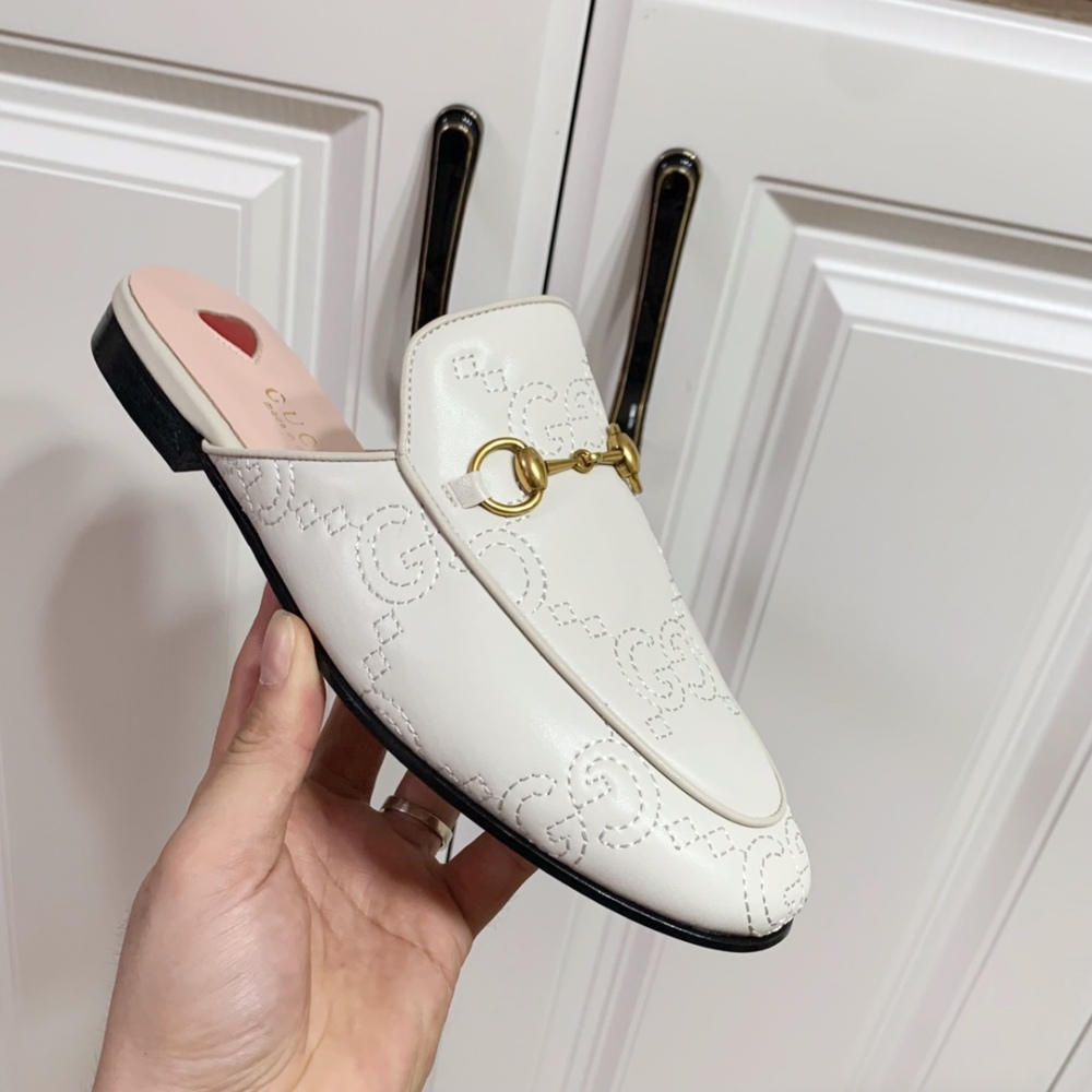 Gucci slippers