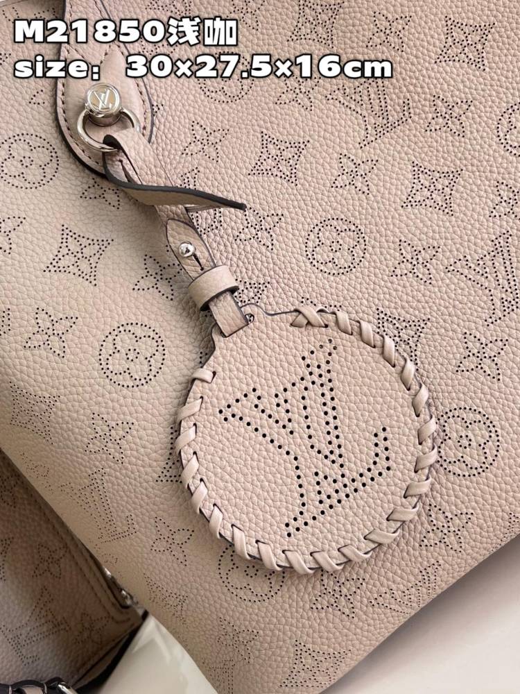 Louis Vuitton Blossom GM M21850 Mirror boutique