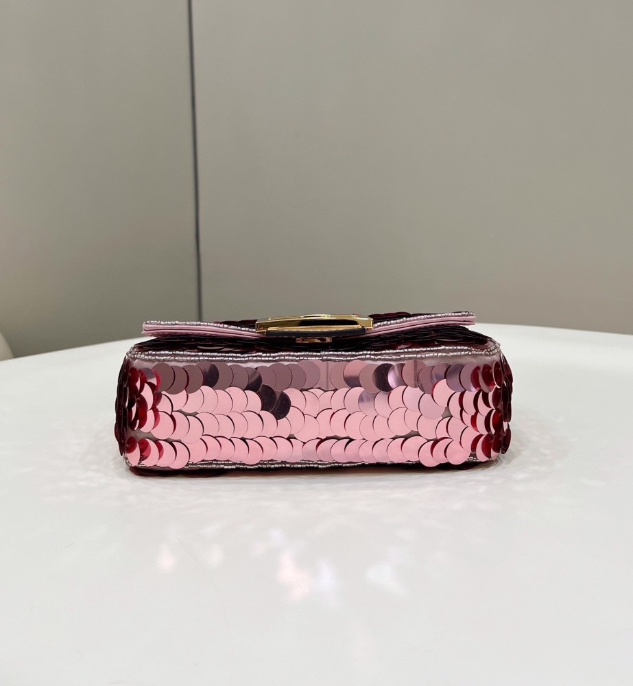 Fendi Baguette bag mini  8582 Mirror Boutique