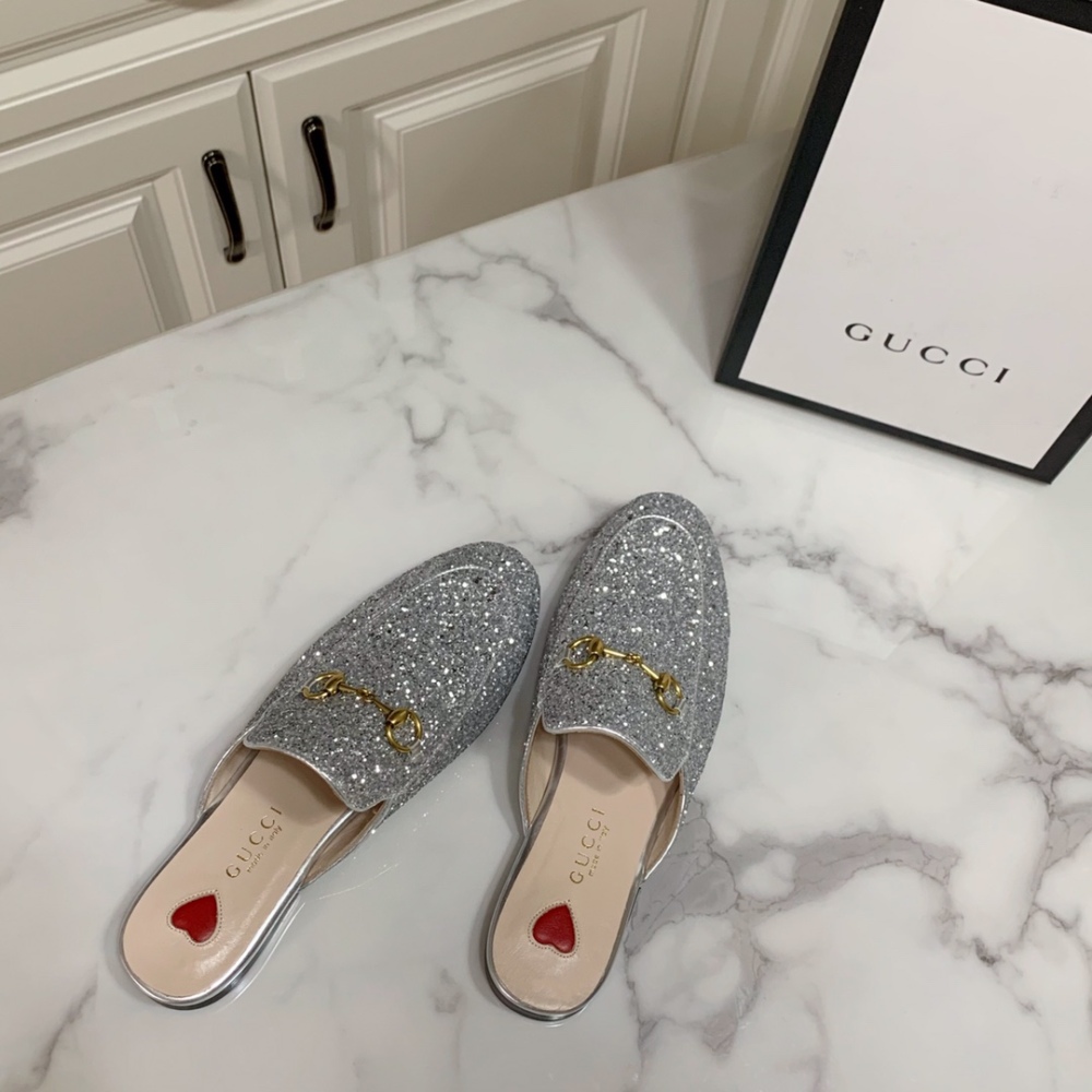 Gucci slippers