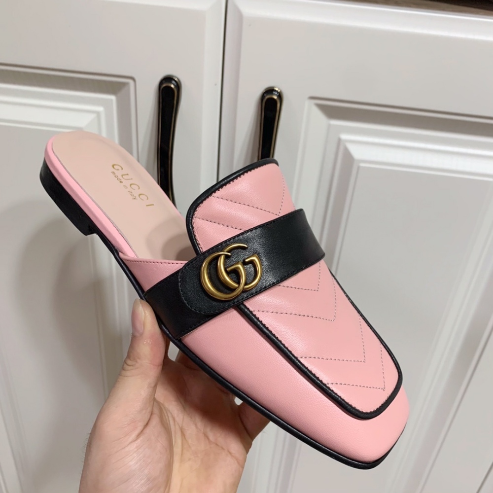 Gucci slippers