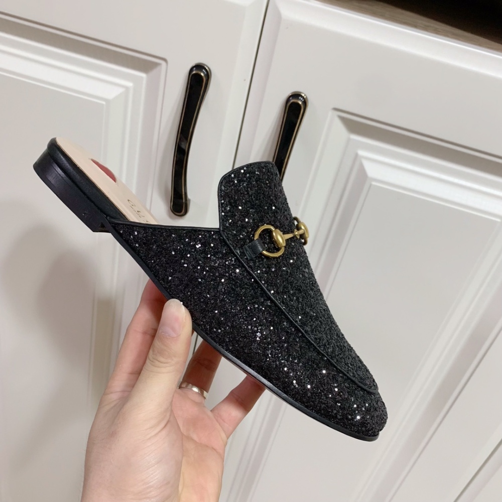 Gucci slippers