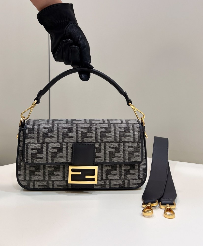Fendi Iconic Baguette bag MM 8579 Mirror Boutique