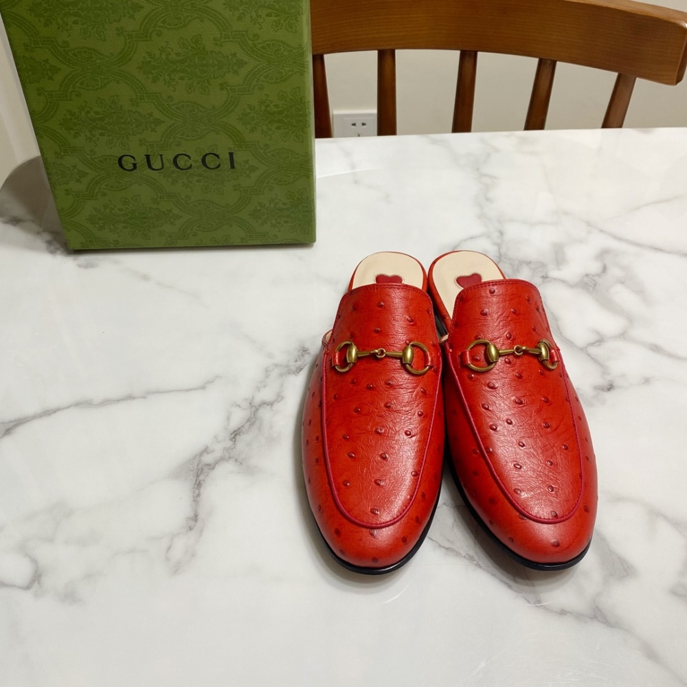Gucci slippers