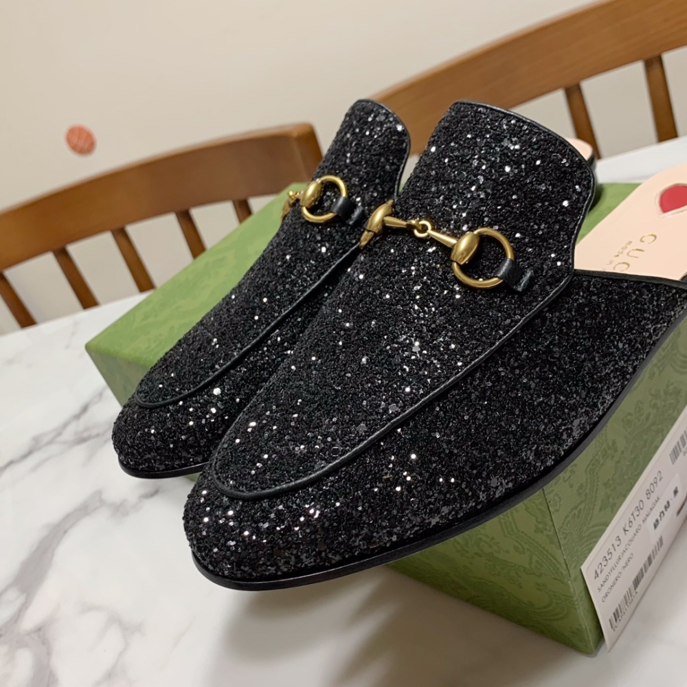 Gucci slippers