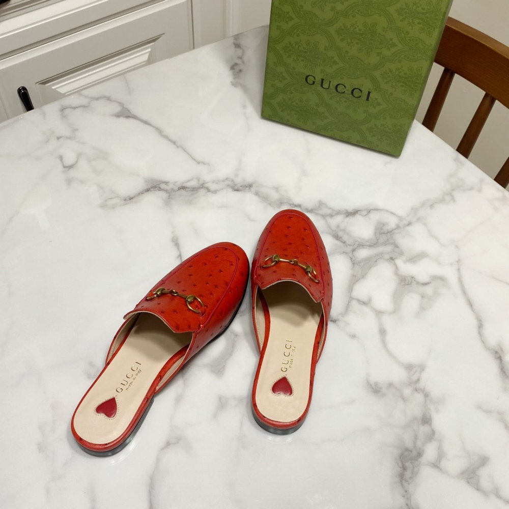 Gucci slippers