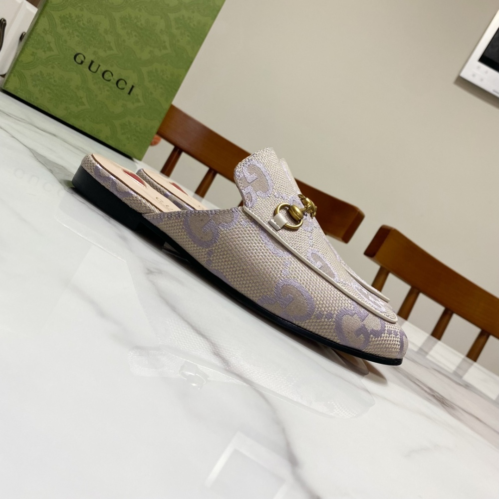 Gucci slippers