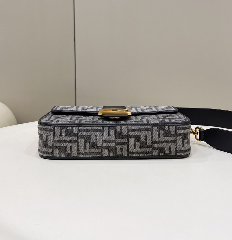 Fendi Iconic Baguette bag MM 8579 Mirror Boutique