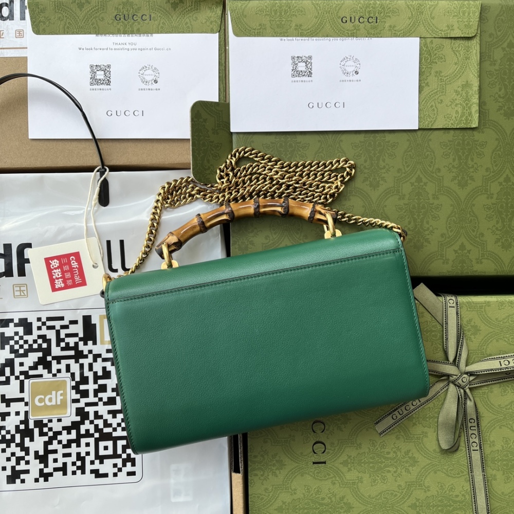 Gucci GG bamboo bag  MM 675795 Mirror Boutique