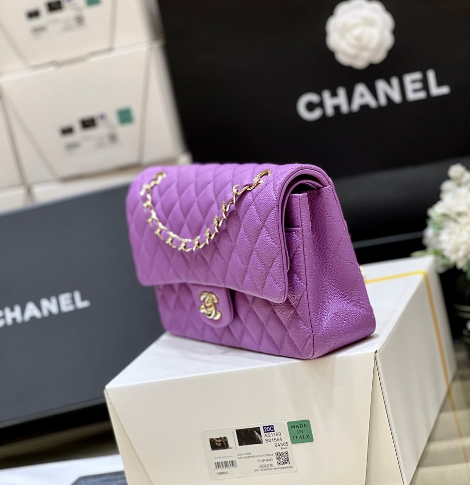 Chanel 𝘾𝙡𝙖𝙨𝙨𝙞𝙘 𝙁𝙡𝙖𝙥 bag 22B 1112 MM 25cm Mirror Boutique