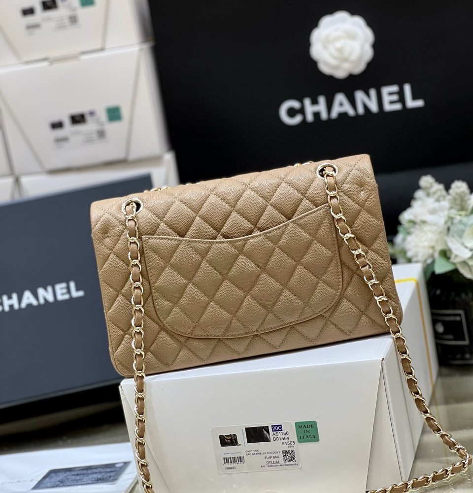Chanel 𝘾𝙡𝙖𝙨𝙨𝙞𝙘 𝙁𝙡𝙖𝙥 bag 22B 1112 MM 25cm Mirror Boutique