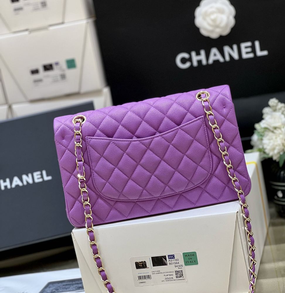 Chanel 𝘾𝙡𝙖𝙨𝙨𝙞𝙘 𝙁𝙡𝙖𝙥 bag 22B 1112 MM 25cm Mirror Boutique