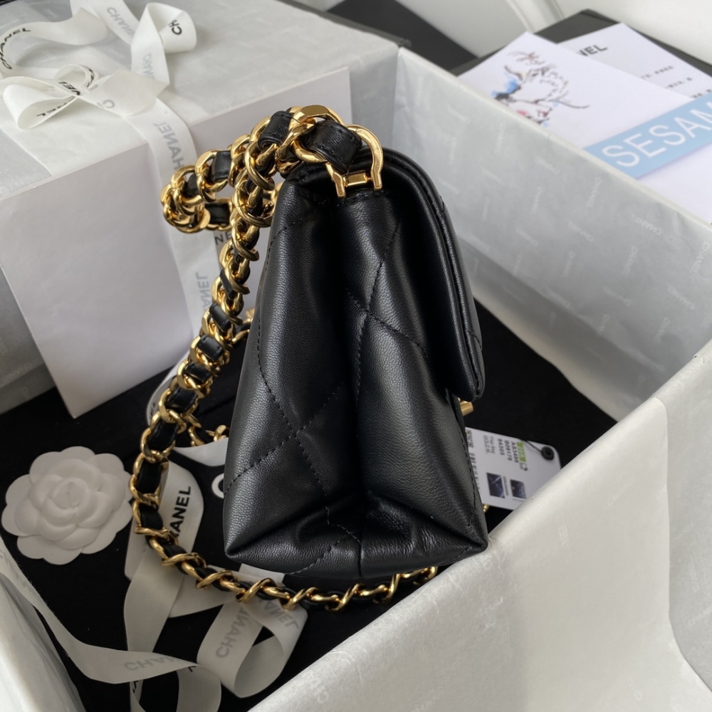Chanel 22bs PILLOE BAG flap MM AS3498 Mirror Boutique