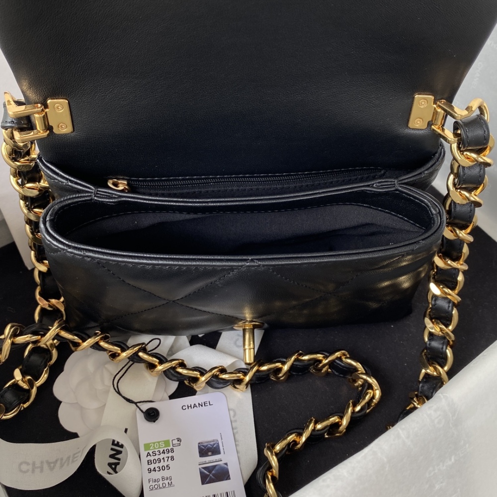 Chanel 22bs PILLOE BAG flap MM AS3498 Mirror Boutique