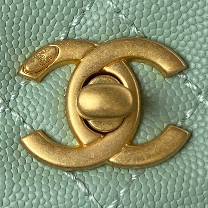 Chanel 23p cocohandle 92990 Mirror Boutique