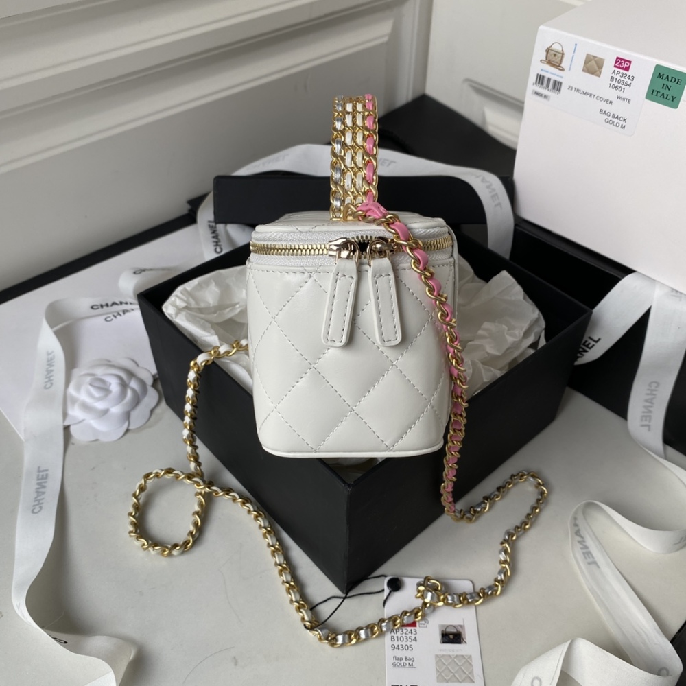 Chanel 23p box bags AP3243  Mirror Boutique
