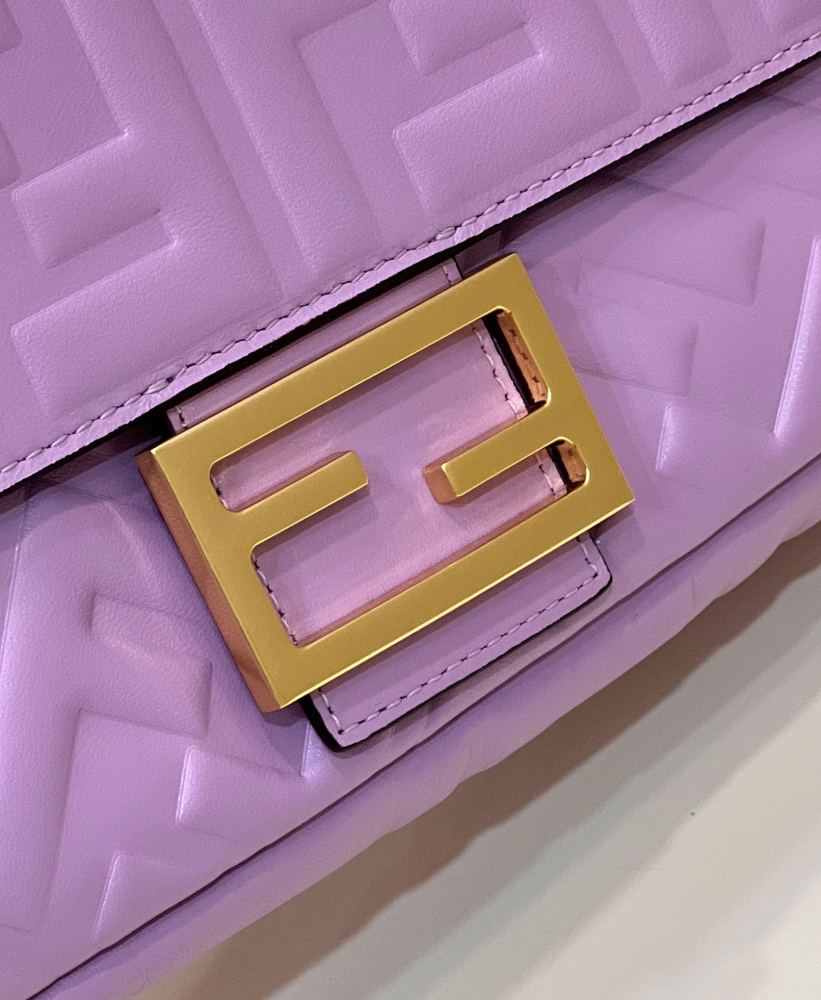 Fendi Baguette bag  0135AM Mirror Boutique