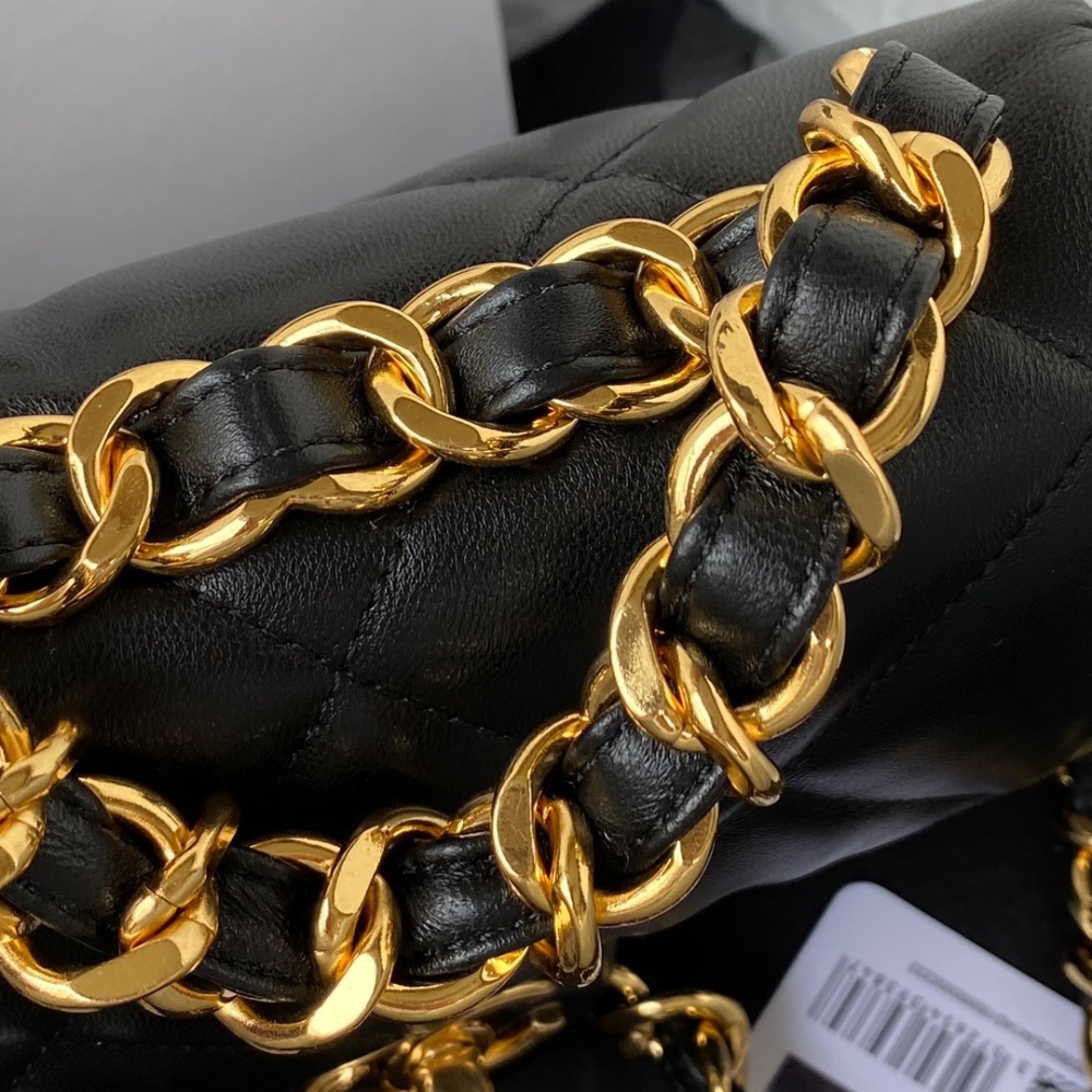 Chanel 22bs PILLOE BAG flap MM AS3498 Mirror Boutique