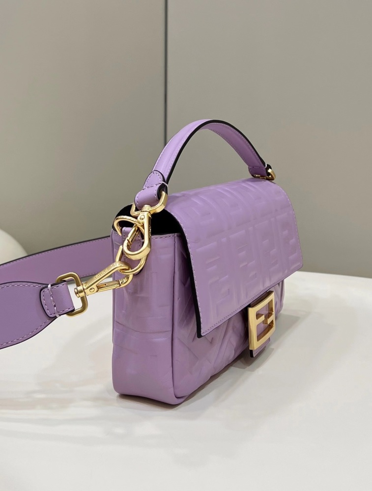 Fendi Baguette bag  0135AM Mirror Boutique