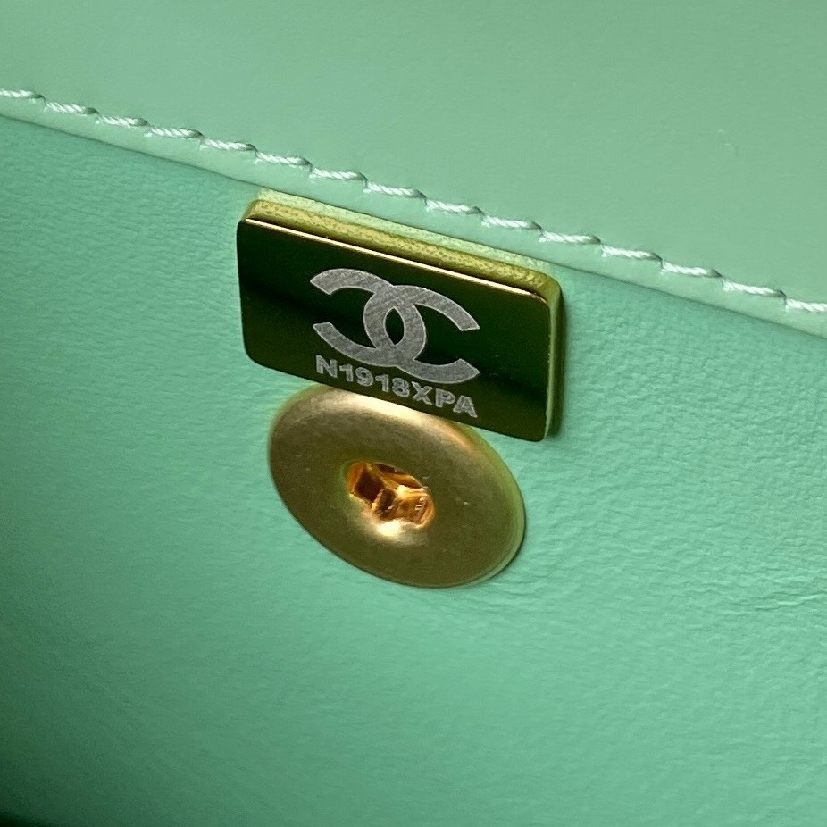 Chanel 23p Kelly bags MM AS3886 Mirror Boutique