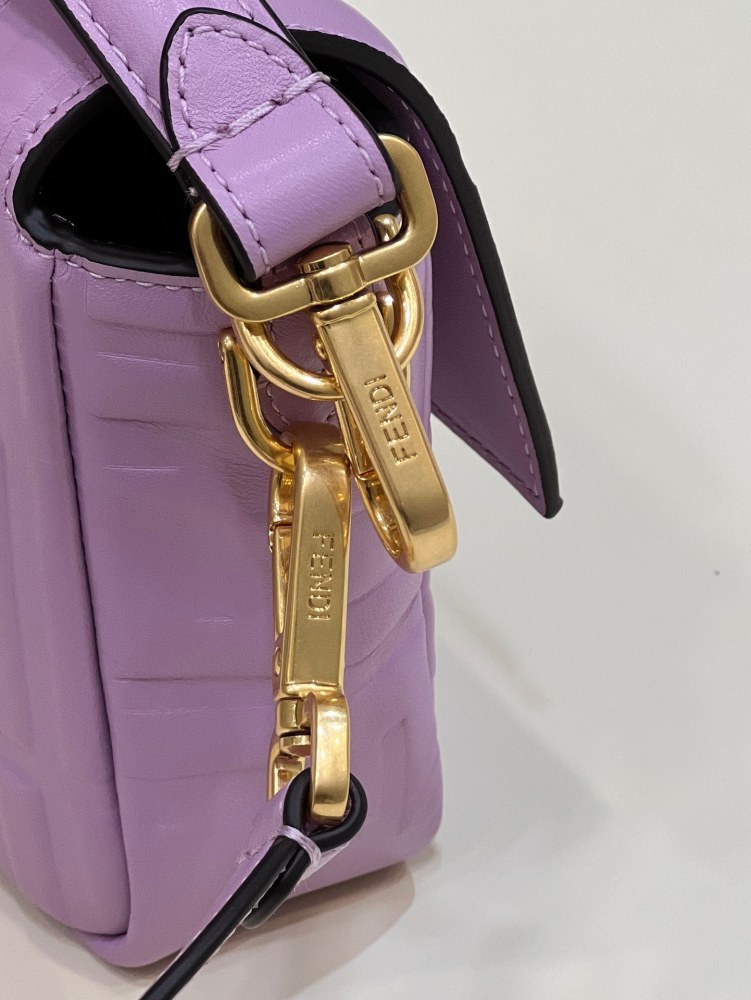 Fendi Baguette bag  0135AM Mirror Boutique