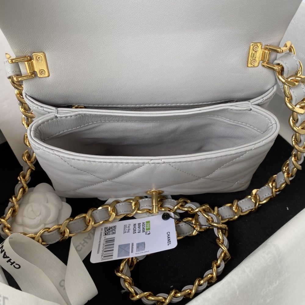 Chanel 22bs PILLOE BAG flap MM AS3498 Mirror Boutique