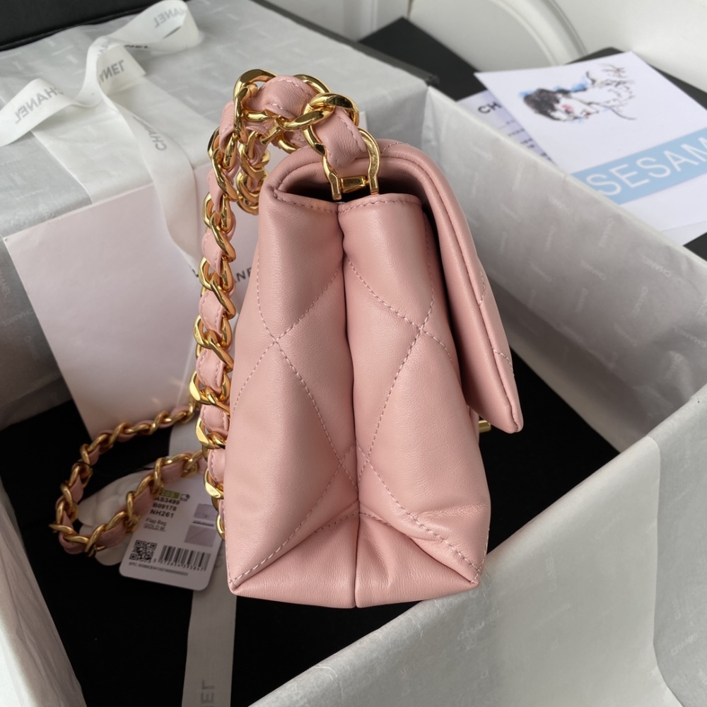 Chanel 22bs PILLOE BAG flap AS3499 Mirror Boutique