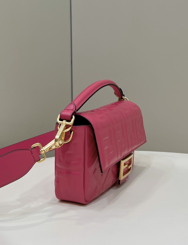 Fendi Baguette bag  0135AM Mirror Boutique
