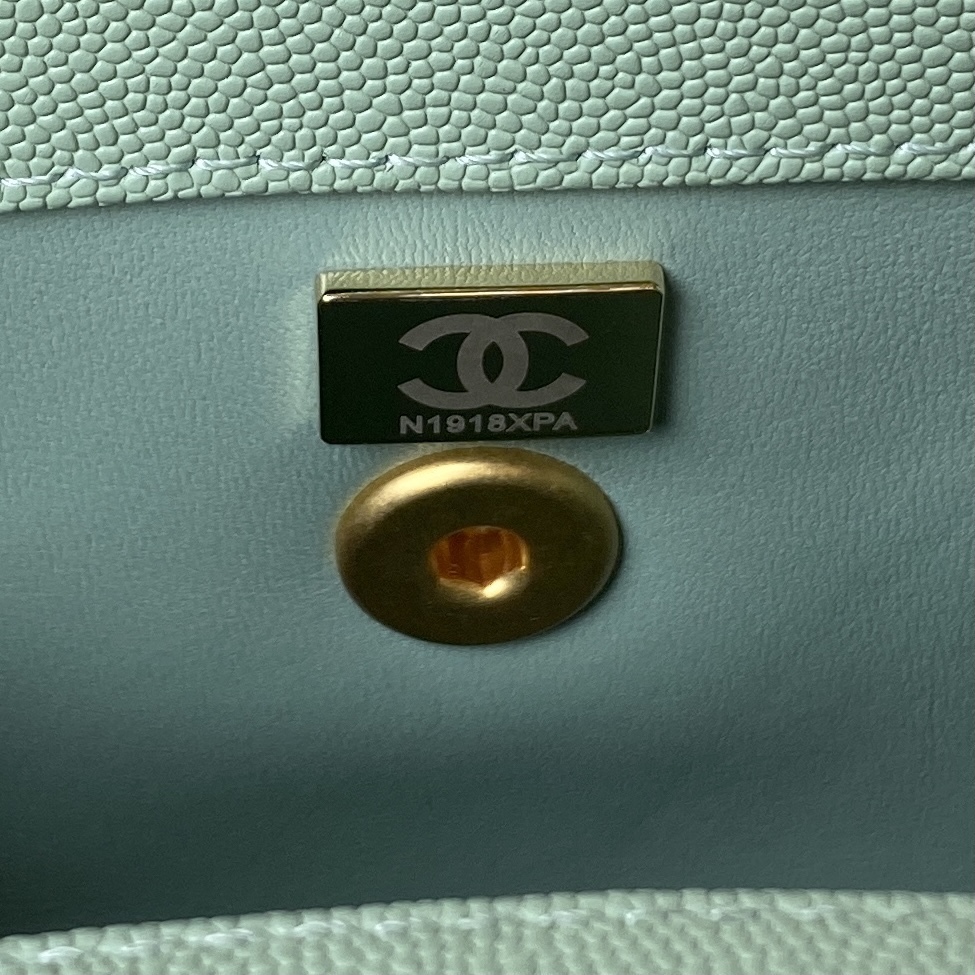 Chanel 23p cocohandle 92990 Mirror Boutique