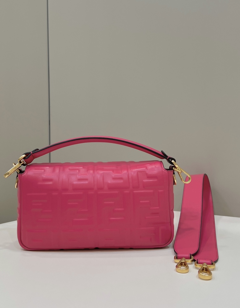 Fendi Baguette bag  0135AM Mirror Boutique