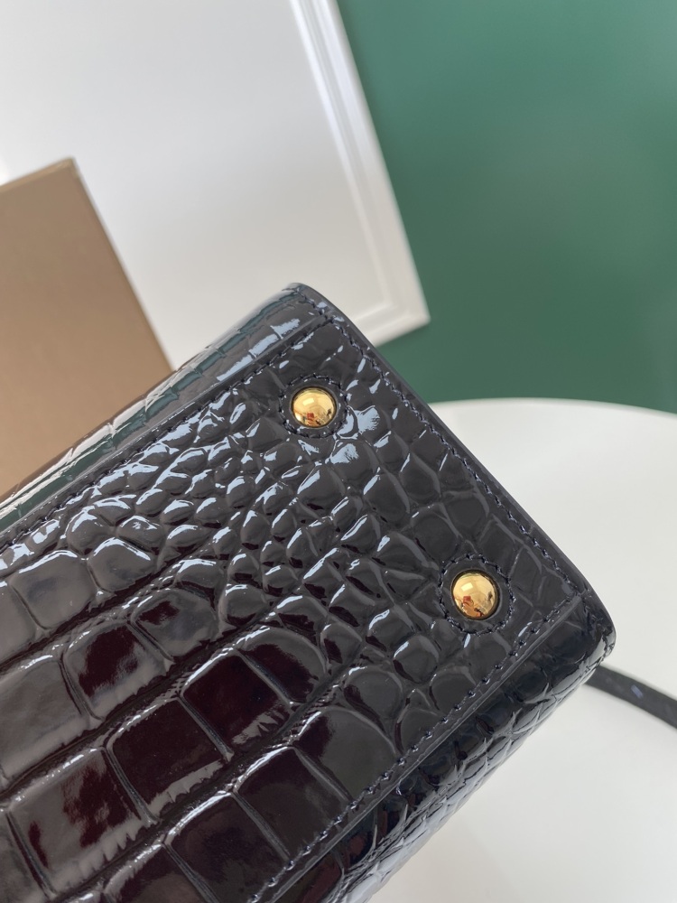 Burberry Organ tote bag 0441 Mirror Boutique