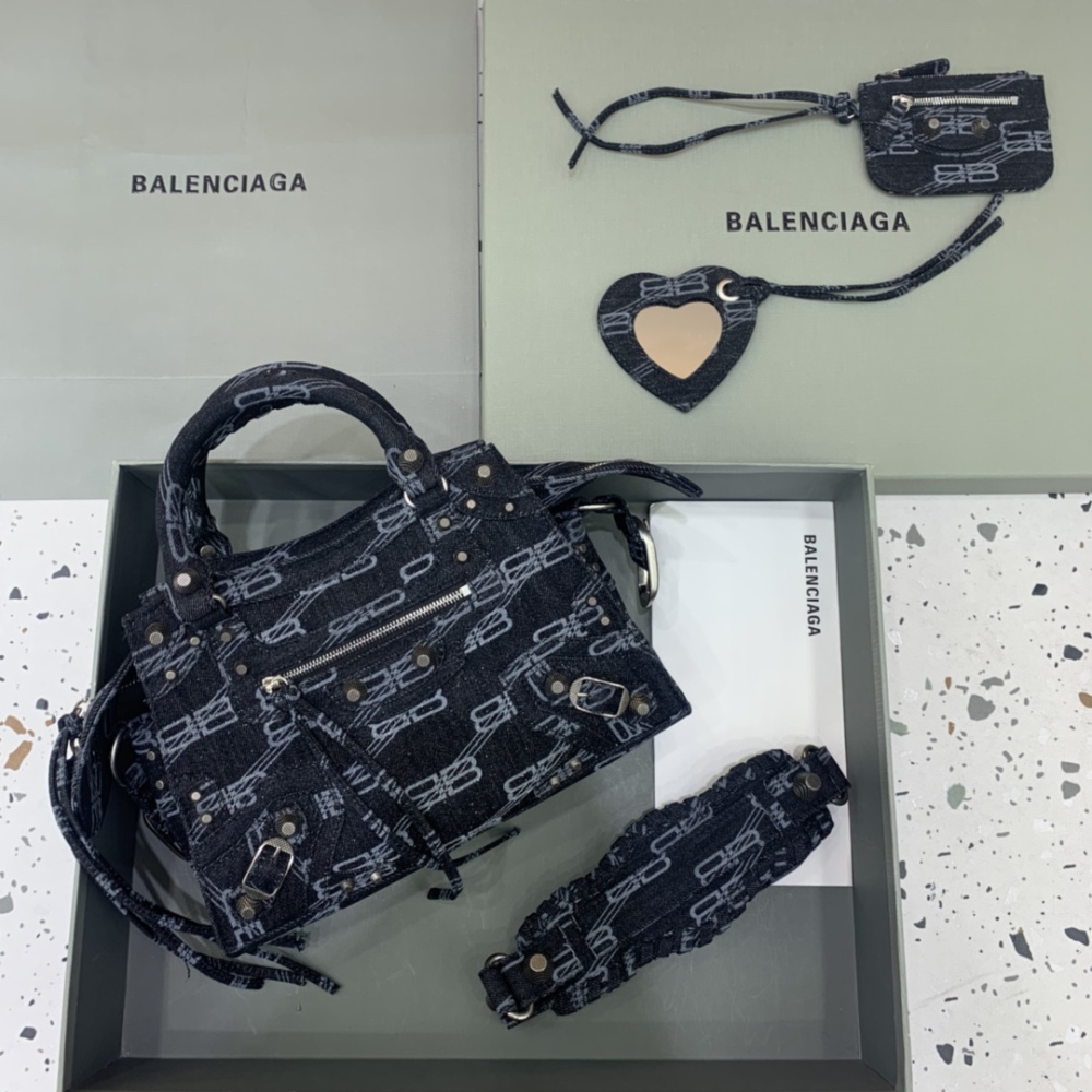Balenciaga Neo cagole bag MM 638515 Mirror Boutique