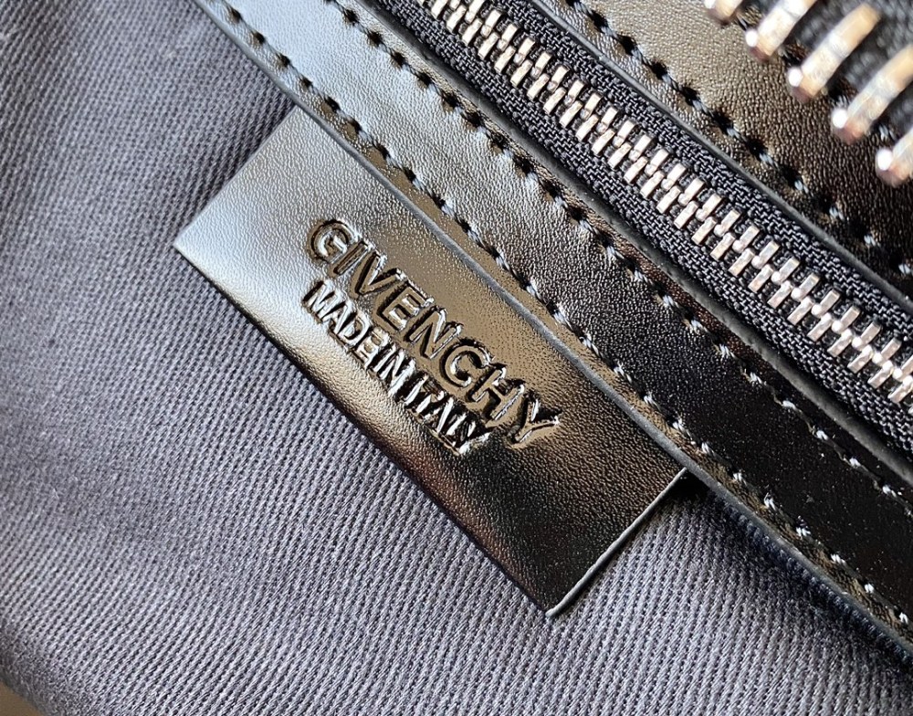 Givenchy 🇫🇷 Antignoa tote GM 0925 Mirror Boutique