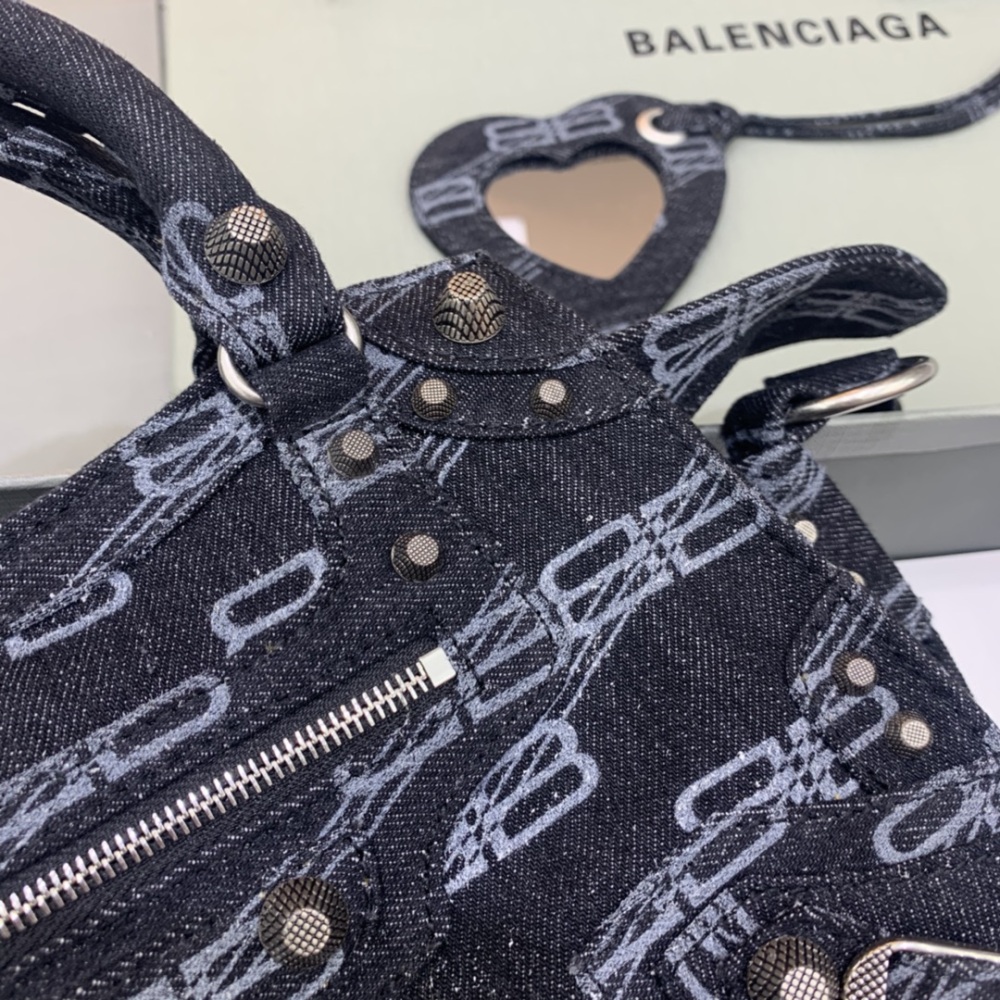 Balenciaga Neo cagole bag MM 638515 Mirror Boutique