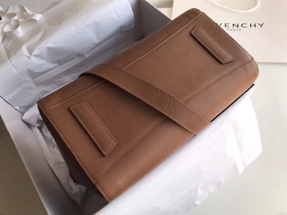 Givenchy 🇫🇷 Antignoa tote GM 0925 Mirror Boutique