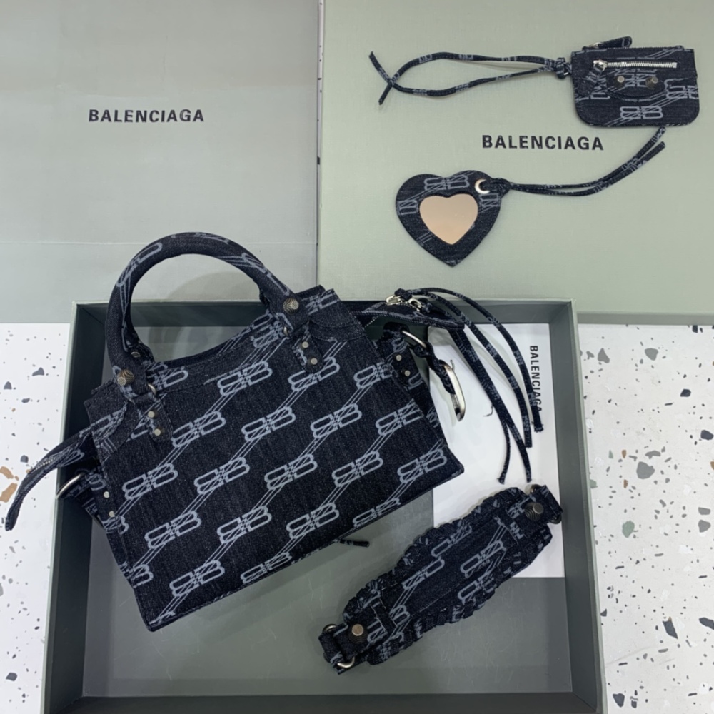 Balenciaga Neo cagole bag MM 638515 Mirror Boutique