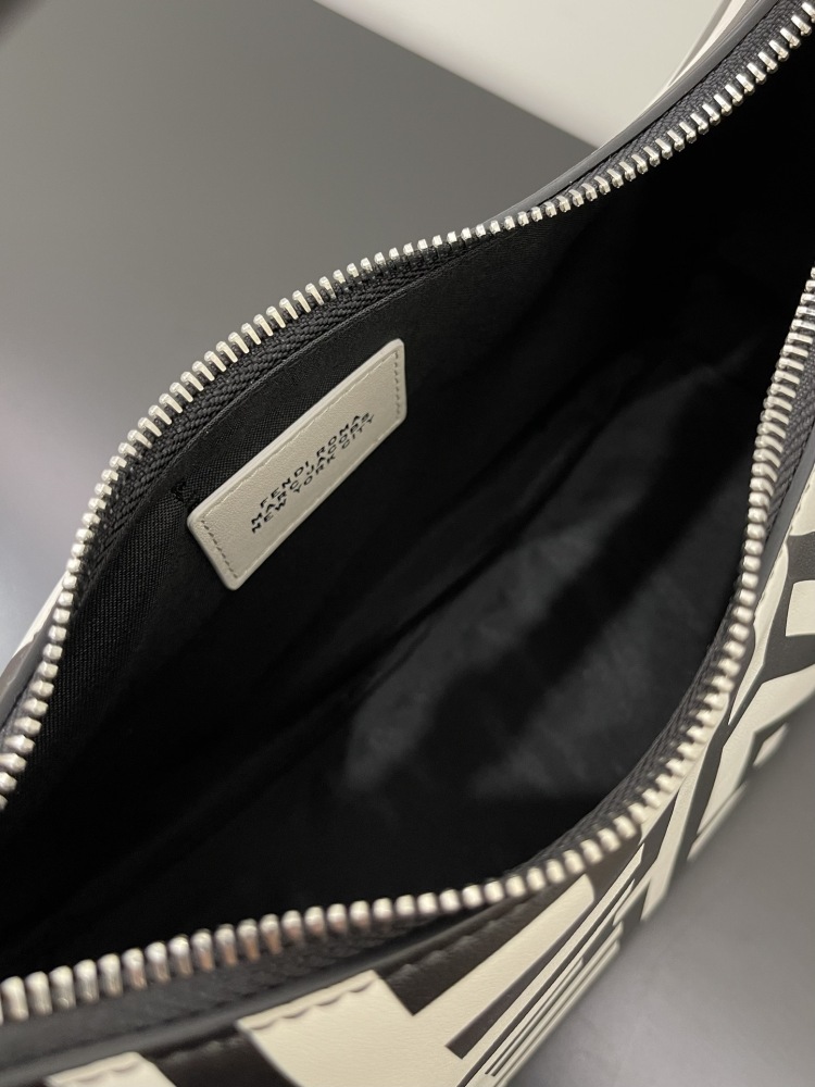 Fendi graphy 80056 Mirror Boutique