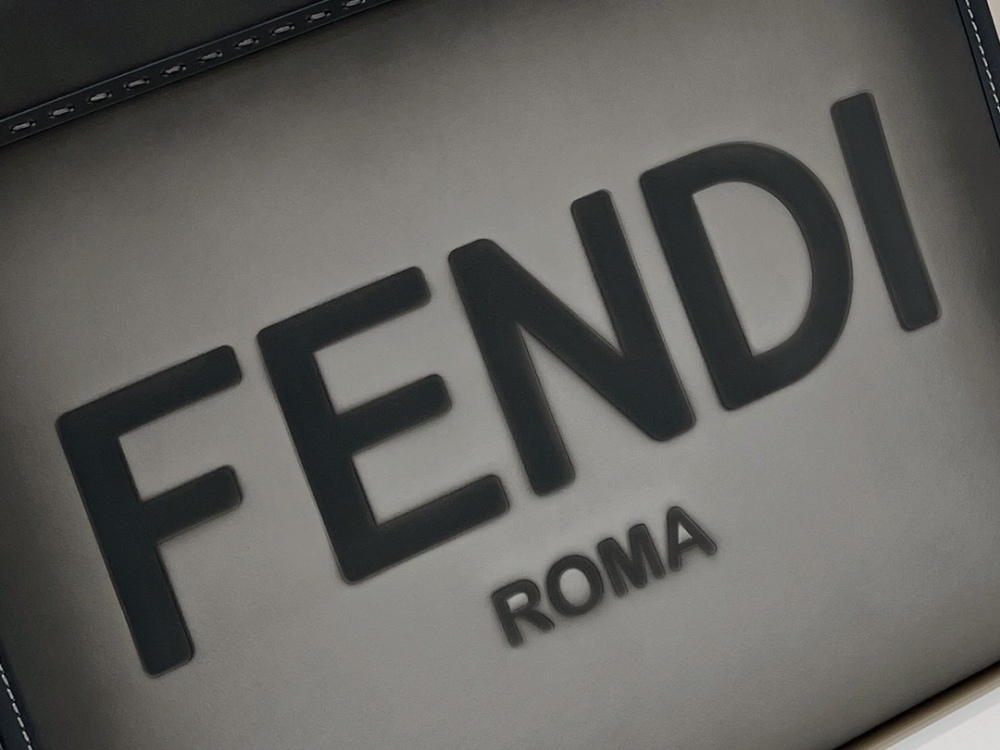 Fendi Tote 8266 GM 40cm Mirror Boutique
