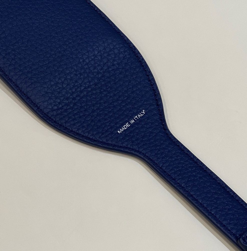 Fendi shoulder strap 912 Mirror Boutique