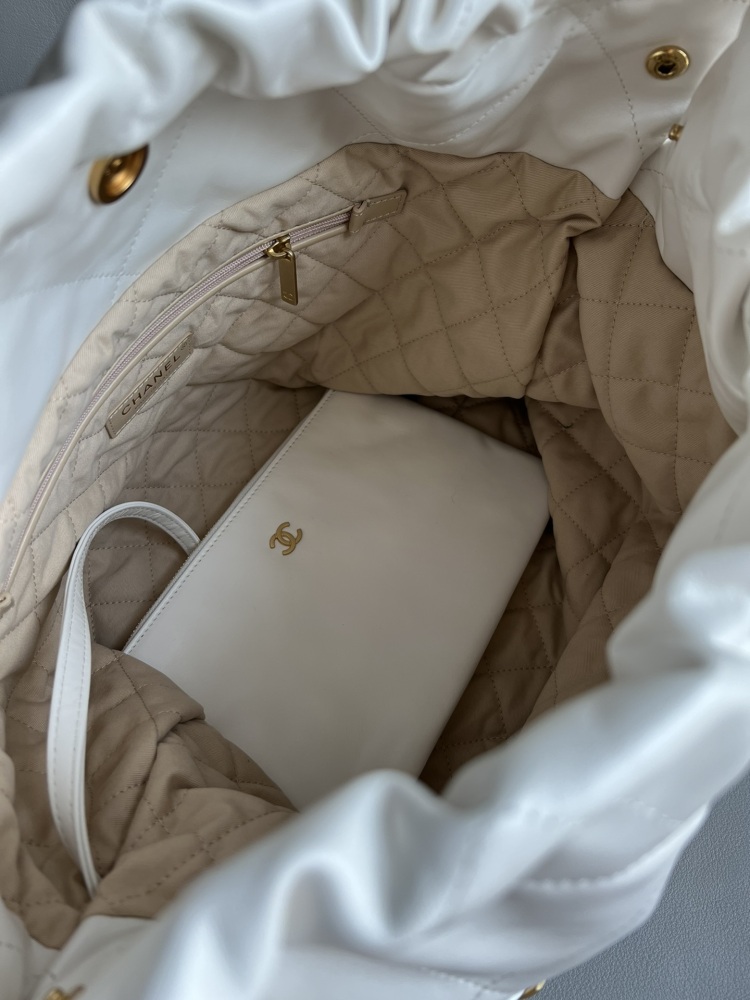 Chanel 22bag BACKPACK MM AS34613 Genuine level（99%）