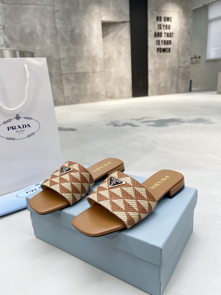 Prada slippers flat