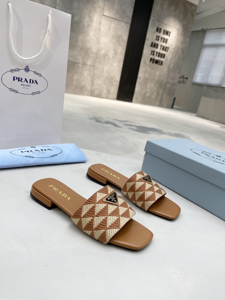 Prada slippers flat