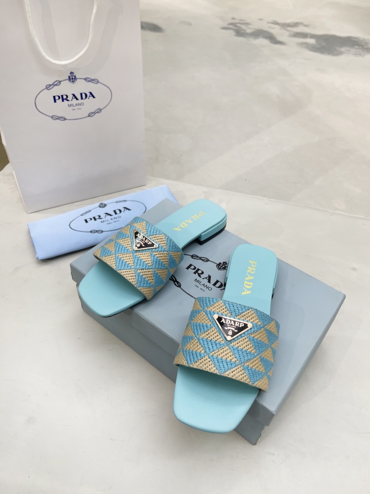 Prada slippers flat