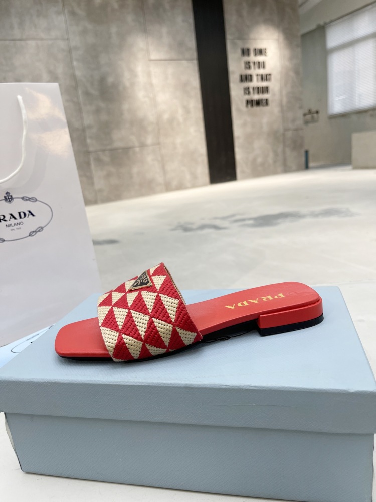 Prada slippers flat