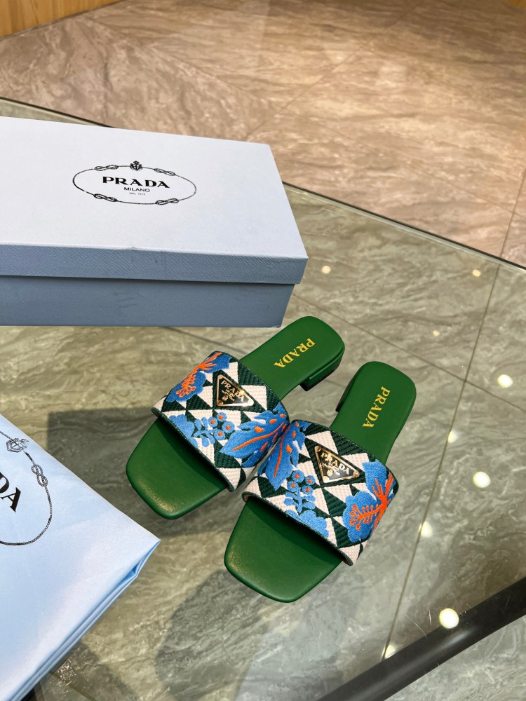Prada slippers flat